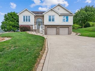 28 Meadowridge Rd, Harrison City, PA 15636