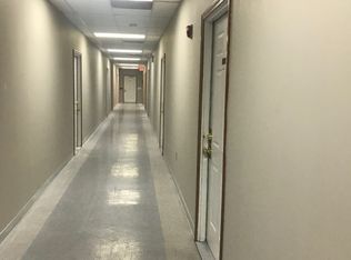 911 Massachusetts St #18315834, Lawrence, KS 66044