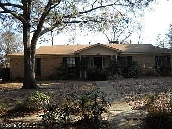 2nd image of 427 Paddock Ct