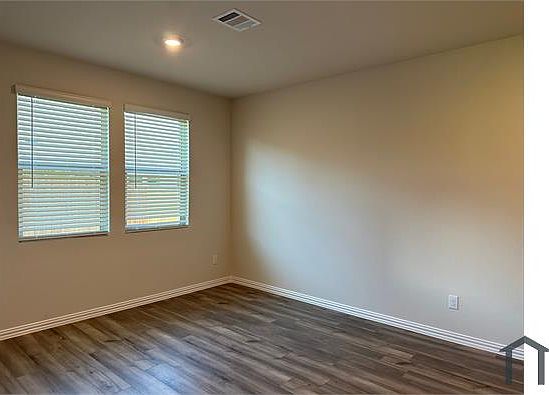 5th image of 1210 Beech Blvd
