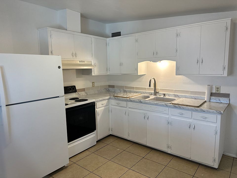 New kitchen countertop and faucet!