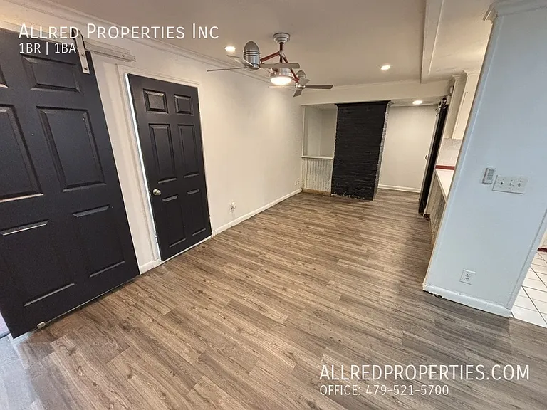 621 N Leverett Ave #5 — Photo 3