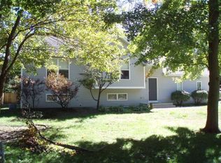 1004 Ottawa Beach Rd, Holland, MI 49424