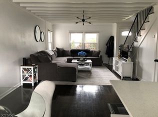 2 Beech Spring Dr #C, Summit, NJ 07901