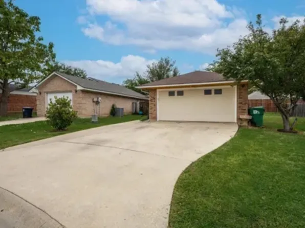 700 Windswept Ct, Denton, TX 76209