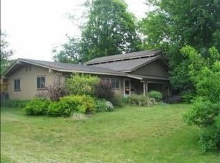 7 Harvard St, Red Hook, NY 12571