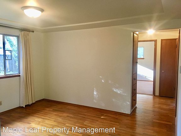 4th image of 14547 Burke Ave N