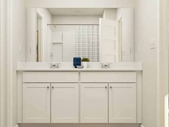 4th image of 332 Deer Ridge Way