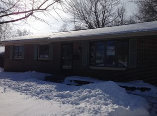 613 Royal Oak Dr, Saint Marys, OH 45885