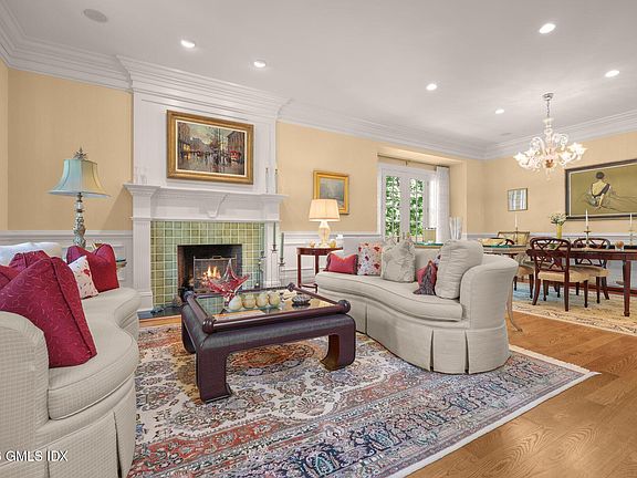 5th image of 96 E Elm St #1