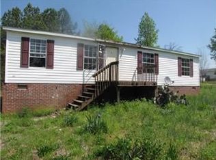 112 Bonah Ln, Six Mile, SC 29682