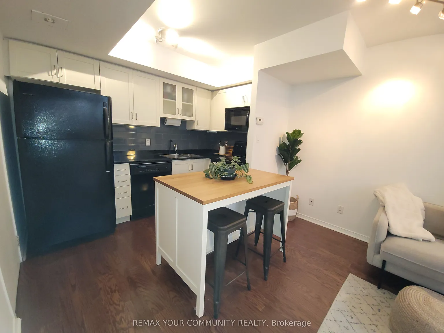 1 bed, $2,500 — Photo 4