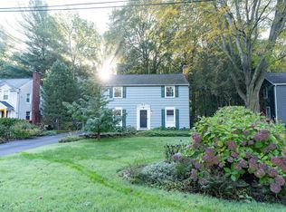 29 Stoneham Dr, Rochester, NY 14625