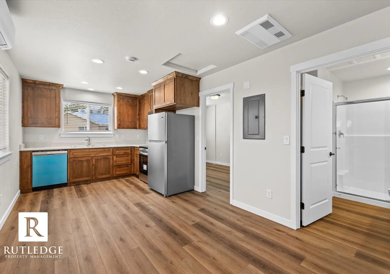 Brand New Willow Bend Estates in Snyder Creek - Central Point — Photo 2