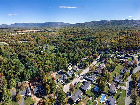 2nd image of 252 Flint Mountain Dr