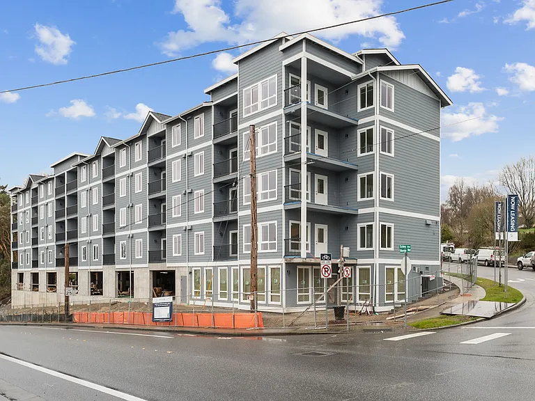 The Landing at Harbor Pointe — Photo 42