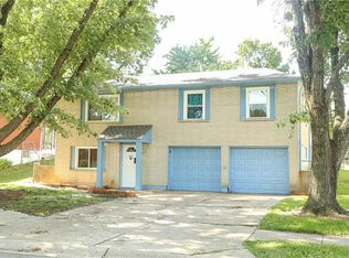 16913 York Ave, Independence, MO 64055