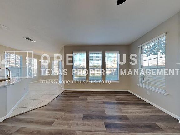 5th image of 9658 Therrell Dr