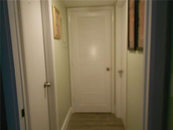 4th image of 271 S Hollybrook Dr APT 203