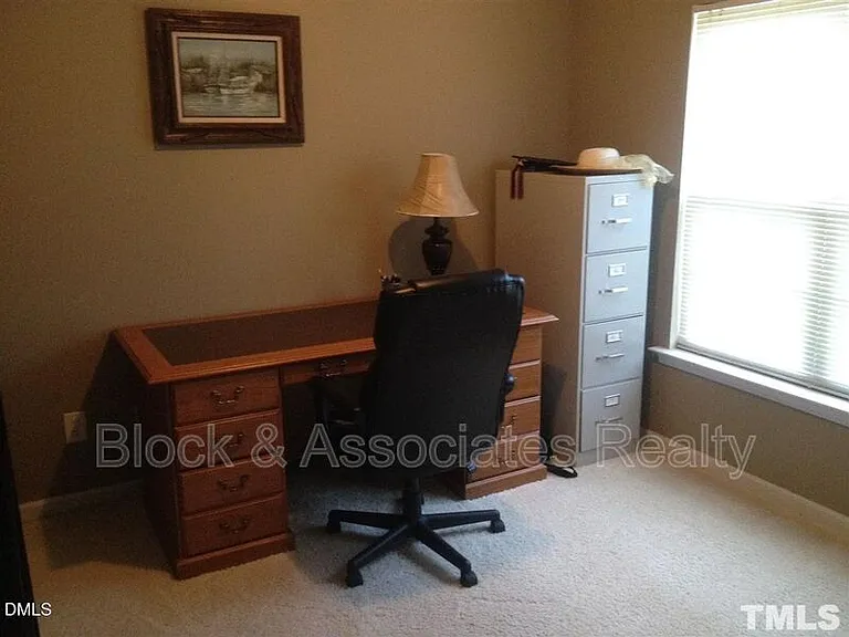 1414 Crimson Creek Dr — Photo 8