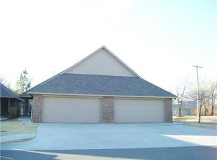 433437 Sterling Pointe Way, Edmond, OK 73003