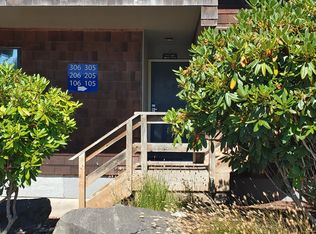 1000 SE Bay Blvd #C-19, Newport, OR