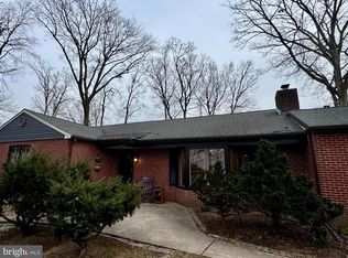 25 Farmway Dr, Richboro, PA 18954