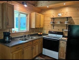 2nd image of 56 Oak Dr