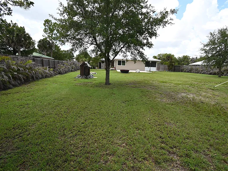 985 Quail Run — Photo 25