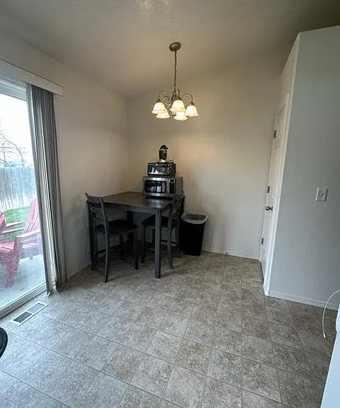 4823 Charmae St — Photo 4