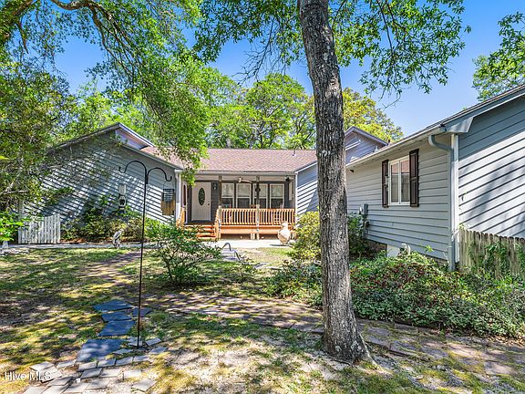 2nd image of 2903 E Oak Island Drive