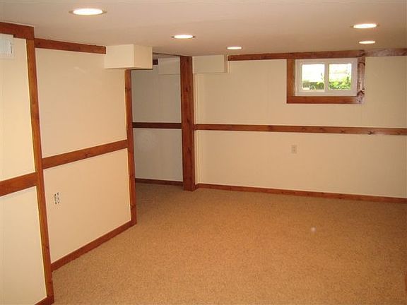 Basement/Den