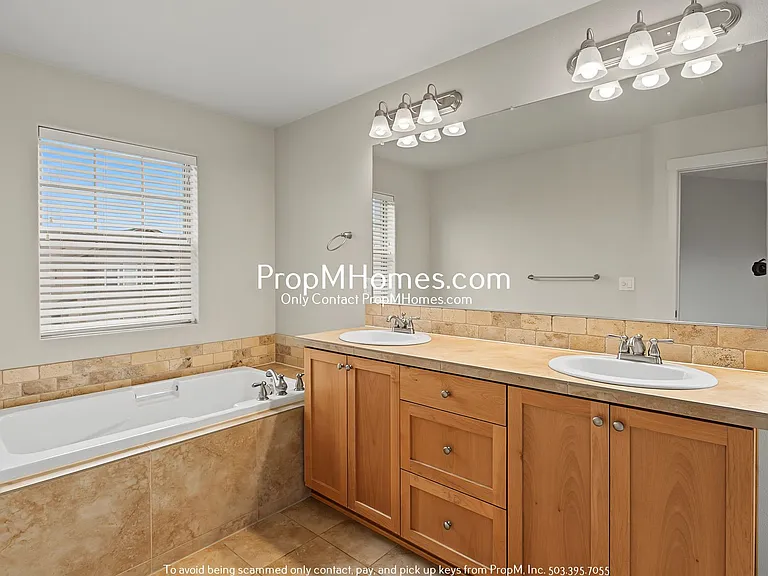 16825 SW Romeo Ter — Photo 11