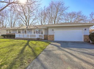 704 Jackson St, Monticello, IL 61856