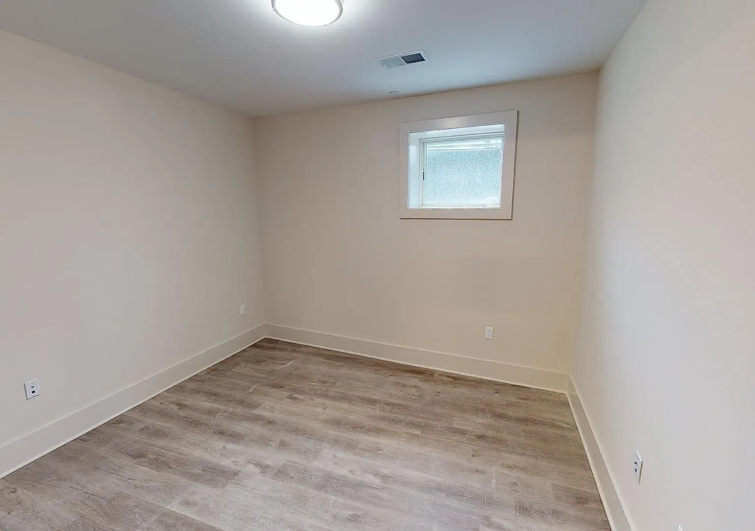 1 bed, 700 sqft, $1,747 — Photo 4