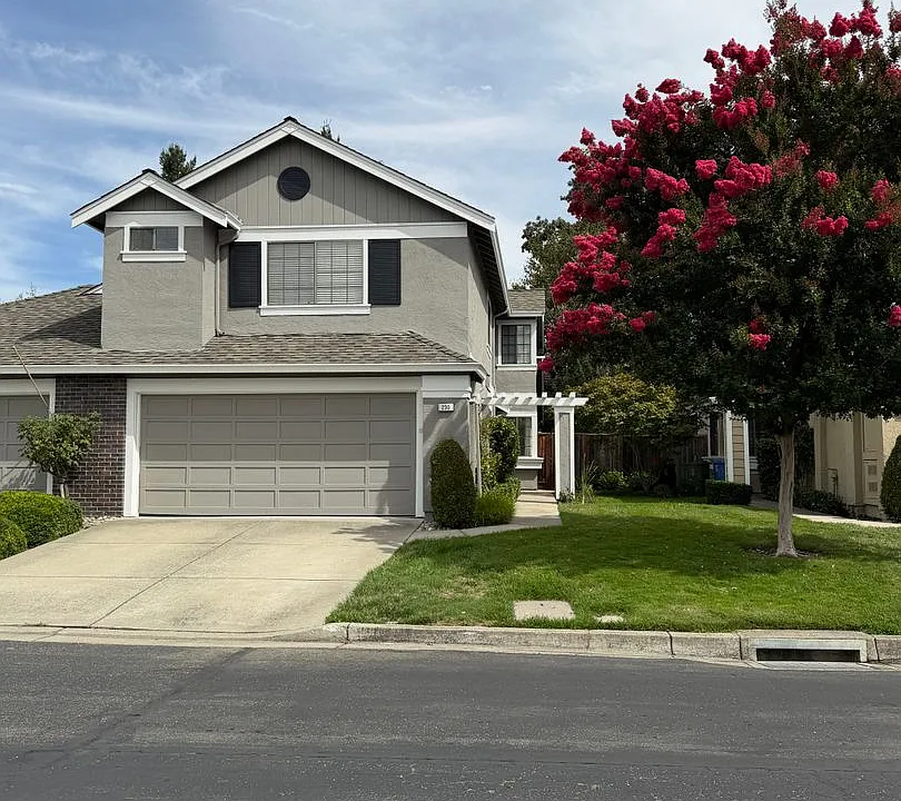 230 Bridgeside Cir