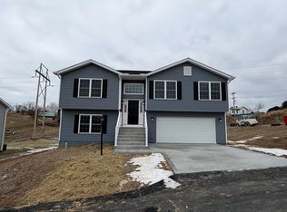 155 Summits Rdg, Morgantown, WV 26508