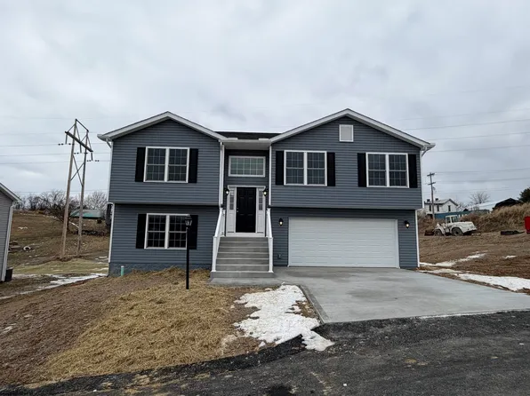 155 Summits Rdg, Morgantown, WV 26508