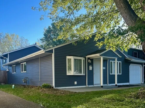 2230 Randall St, Lorain, OH 44052
