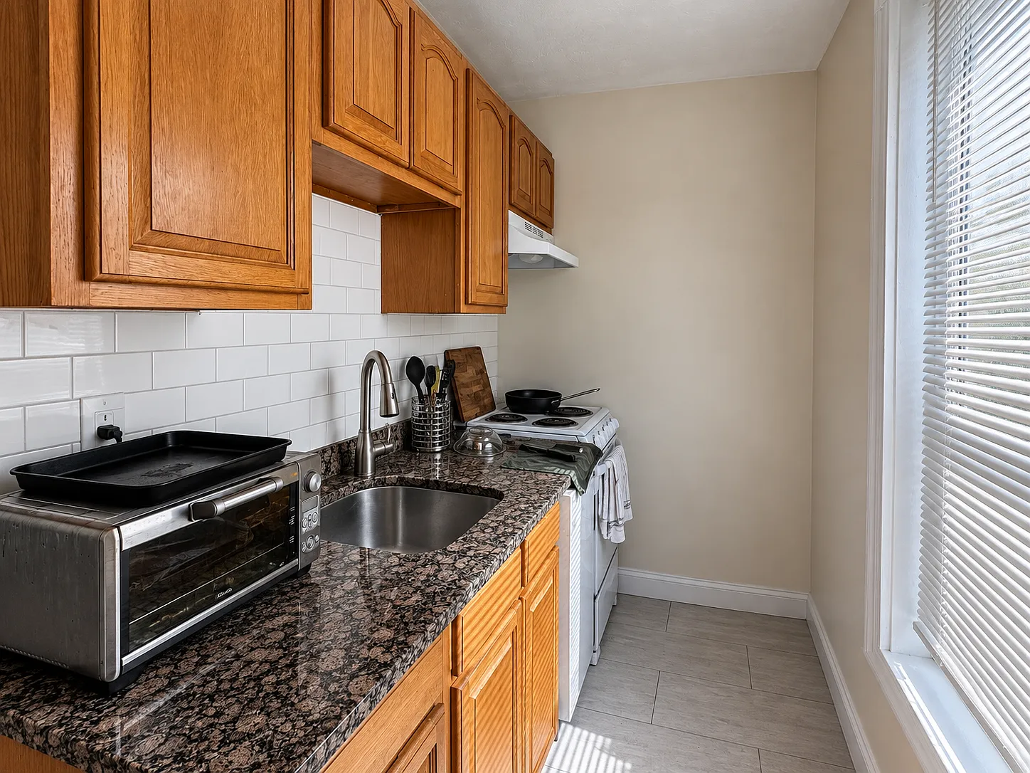 Studio, 9999 sqft, $2,550 — Photo 2