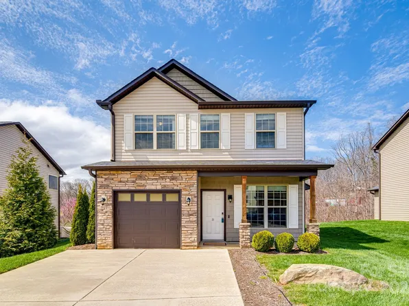 31 Mallard Run Dr, Arden, NC 28704