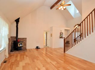 880 Bottle Bay Rd, Sagle, ID 83860