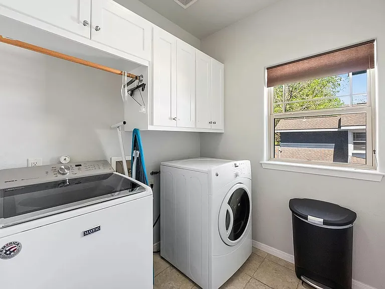 606 Fletcher St — Photo 26