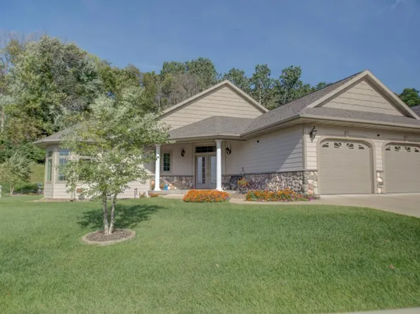 1005 Fair Meadow Way, Onalaska, WI 54650