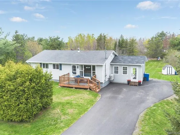 38 Christopher Dr, Burton, NB E2V 3H7