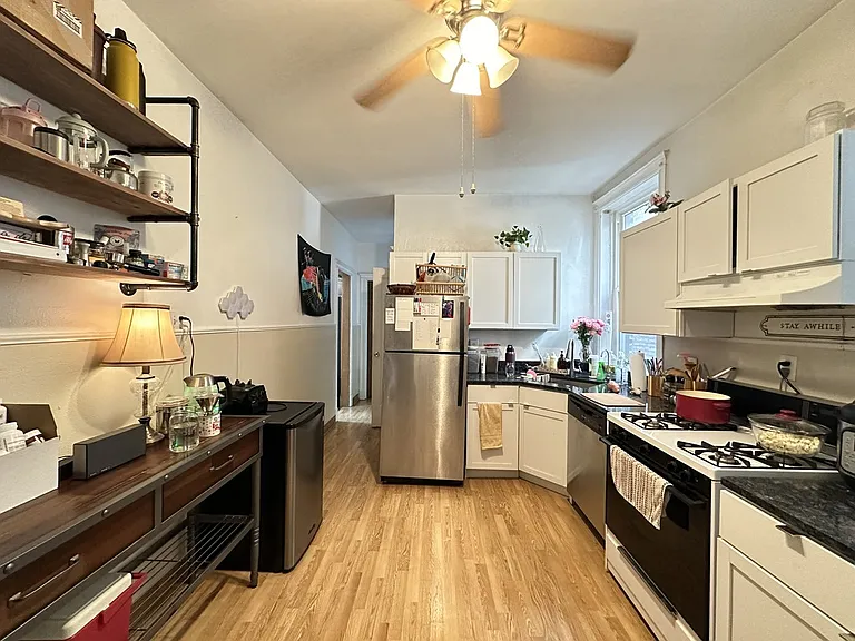1150 W Waveland Ave #W3 — Photo 3