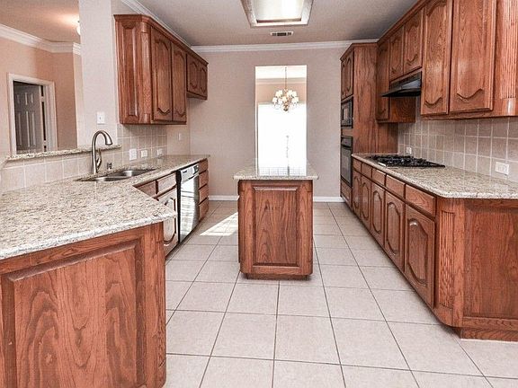 3rd image of 1019 Quail Hollow Ct