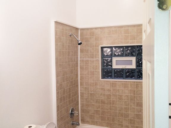 5th image of 6213 W Jefferson St #A
