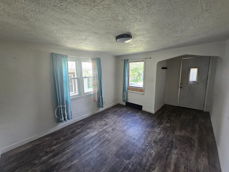 521 S Menlo Ave #2 — Photo 3