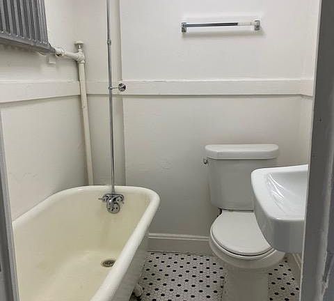 4th image of 1075 N Clarkson St #8